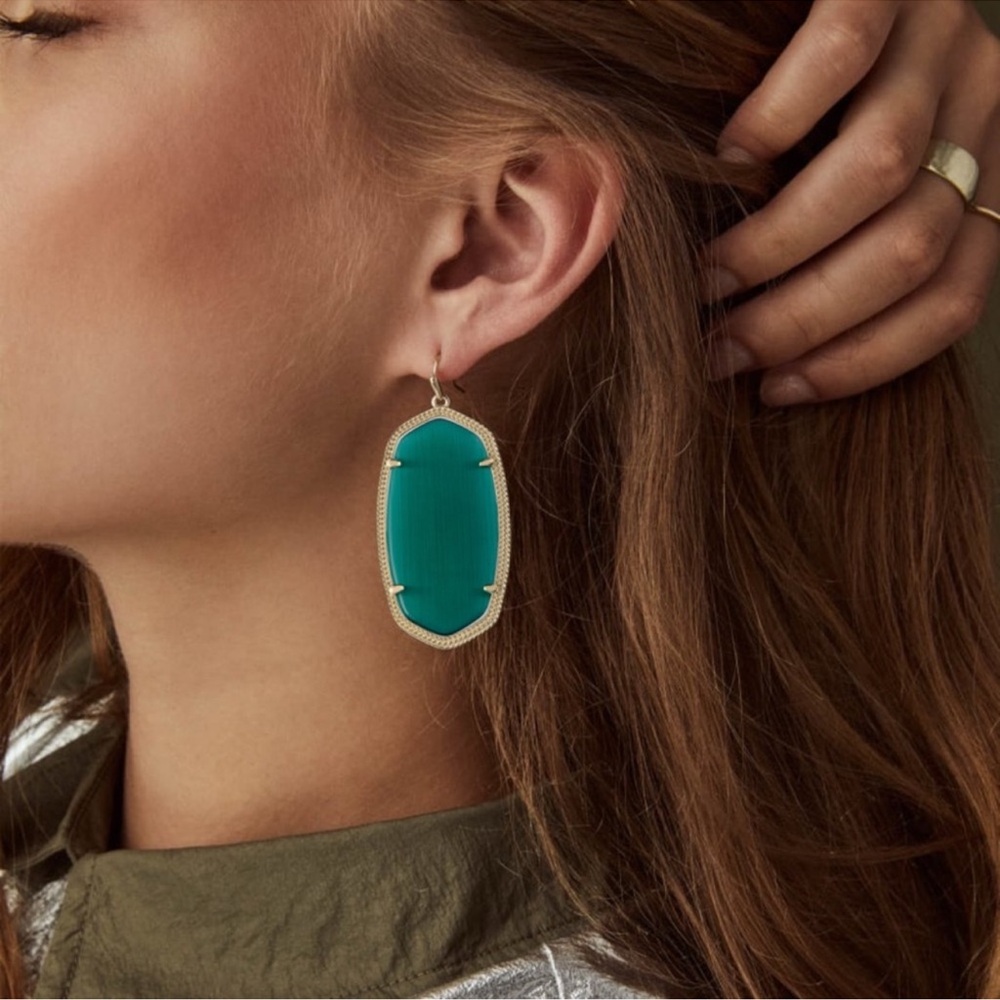 Kendra Scott Elegant Green Drop gold Earrings